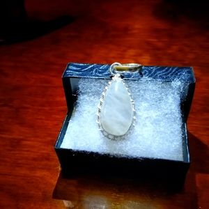Necklace stone drop